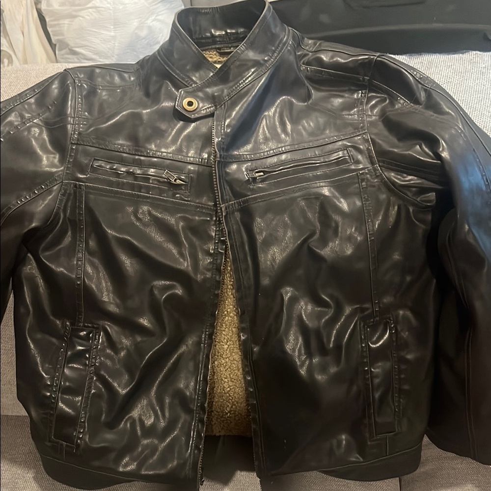 Sonoma Black Lightweight Shirt Jacket with Classic Design